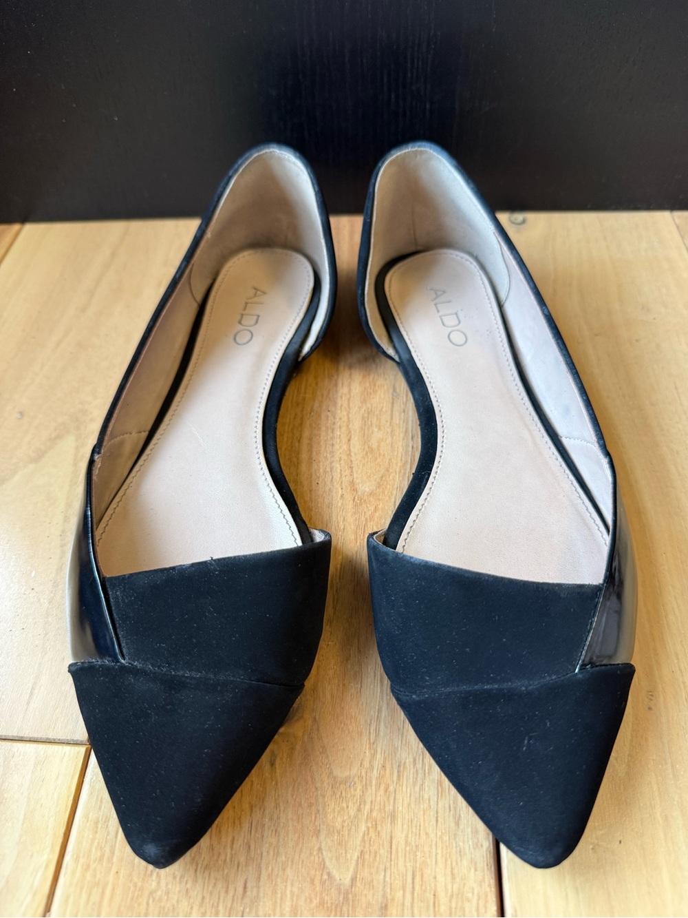 ALDO Black Pointed Toe D’Orsay Flats Mixed Finish size 9